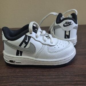 Nike Kids White and Black Sneakers